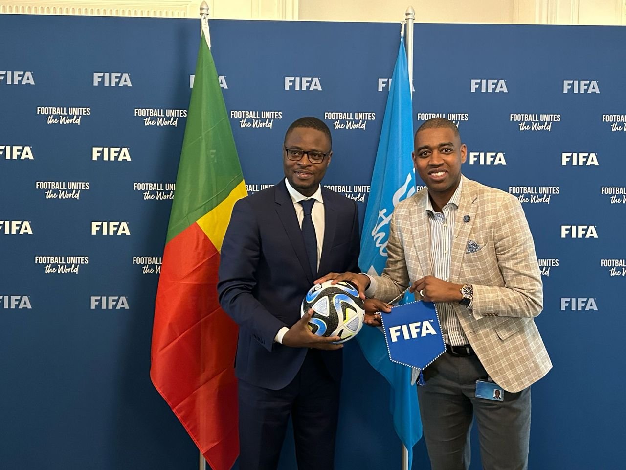 Benoît Dato et Mathurin de-Chacus reçus par la FIFA à Paris - Vitrine Infos